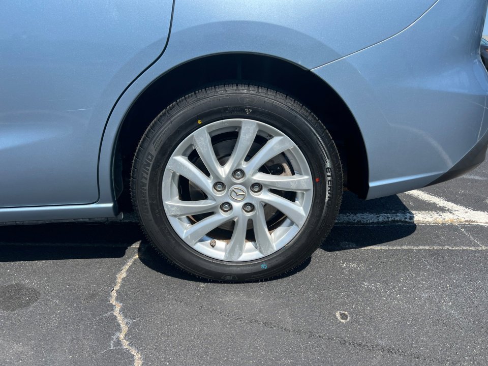 Used 2012 MAZDA MAZDA5 Sport FWD image 26