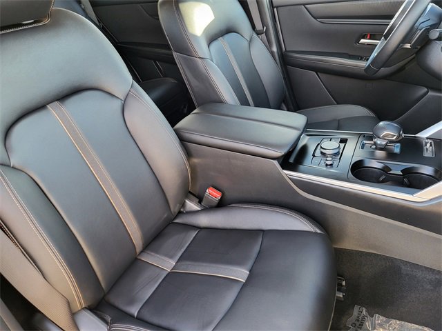 Used 2025 MAZDA CX-90 3.3 Turbo w/ Select Package image 16