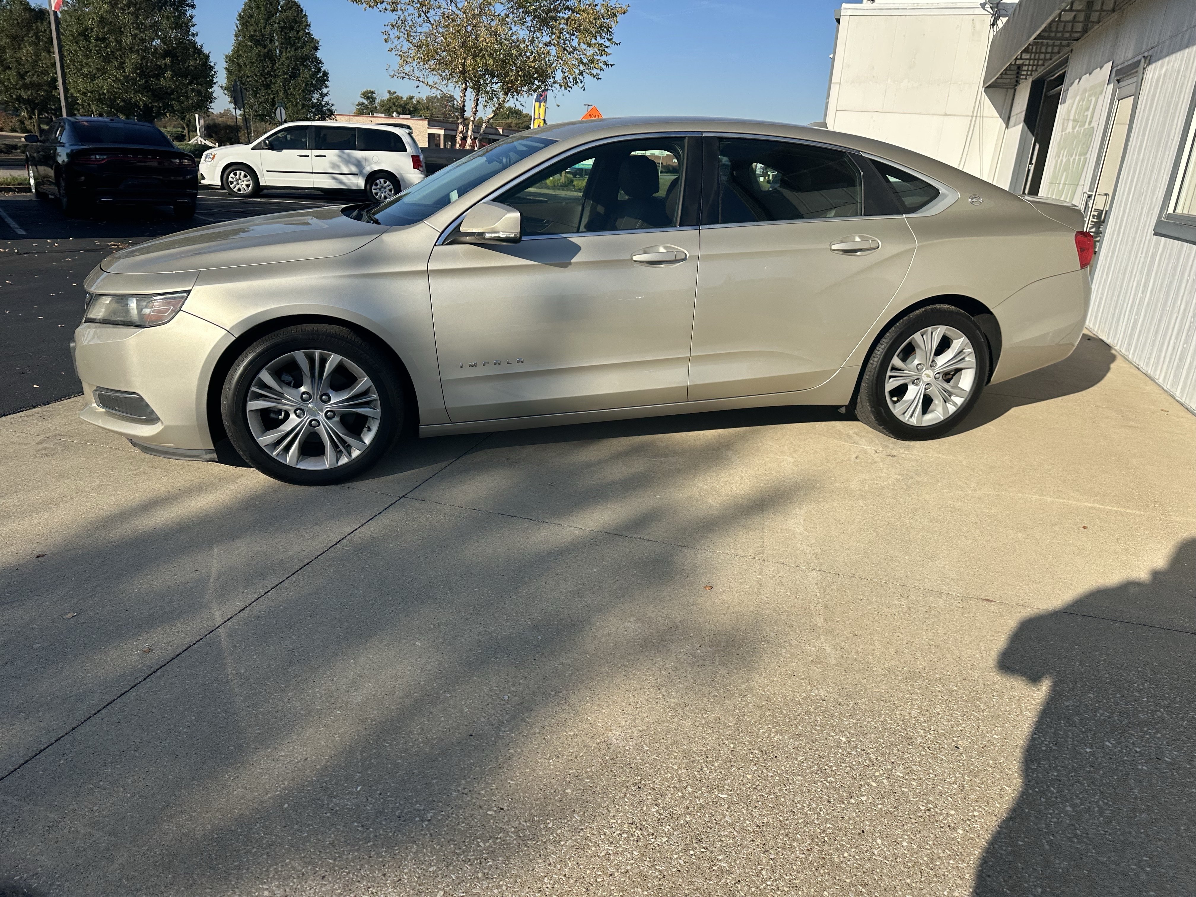 Used 2014 Chevrolet Impala LT w/ Premium Seating Package FWD image 7
