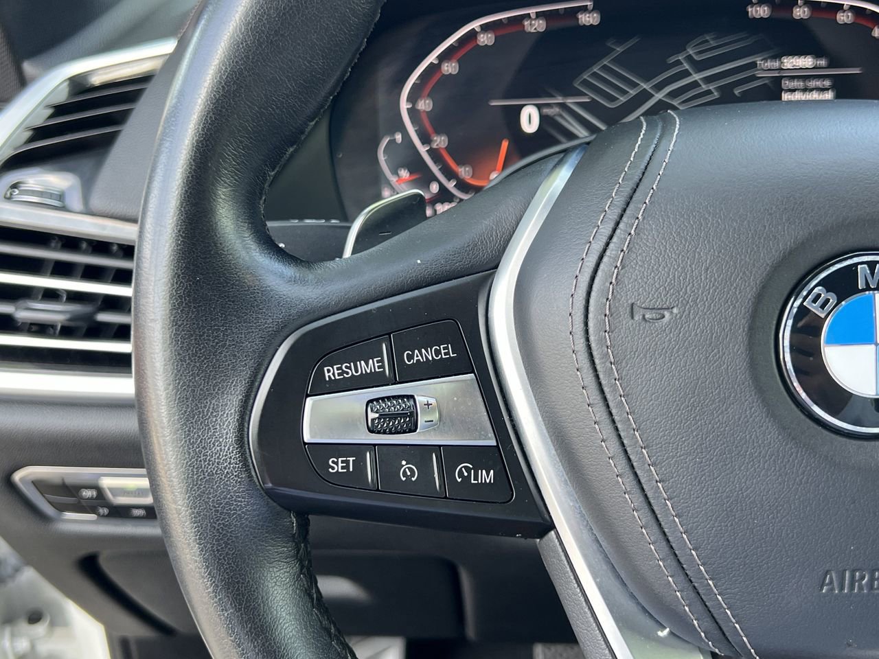 Used 2023 BMW X5 sDrive40i w/ Premium Package image 10