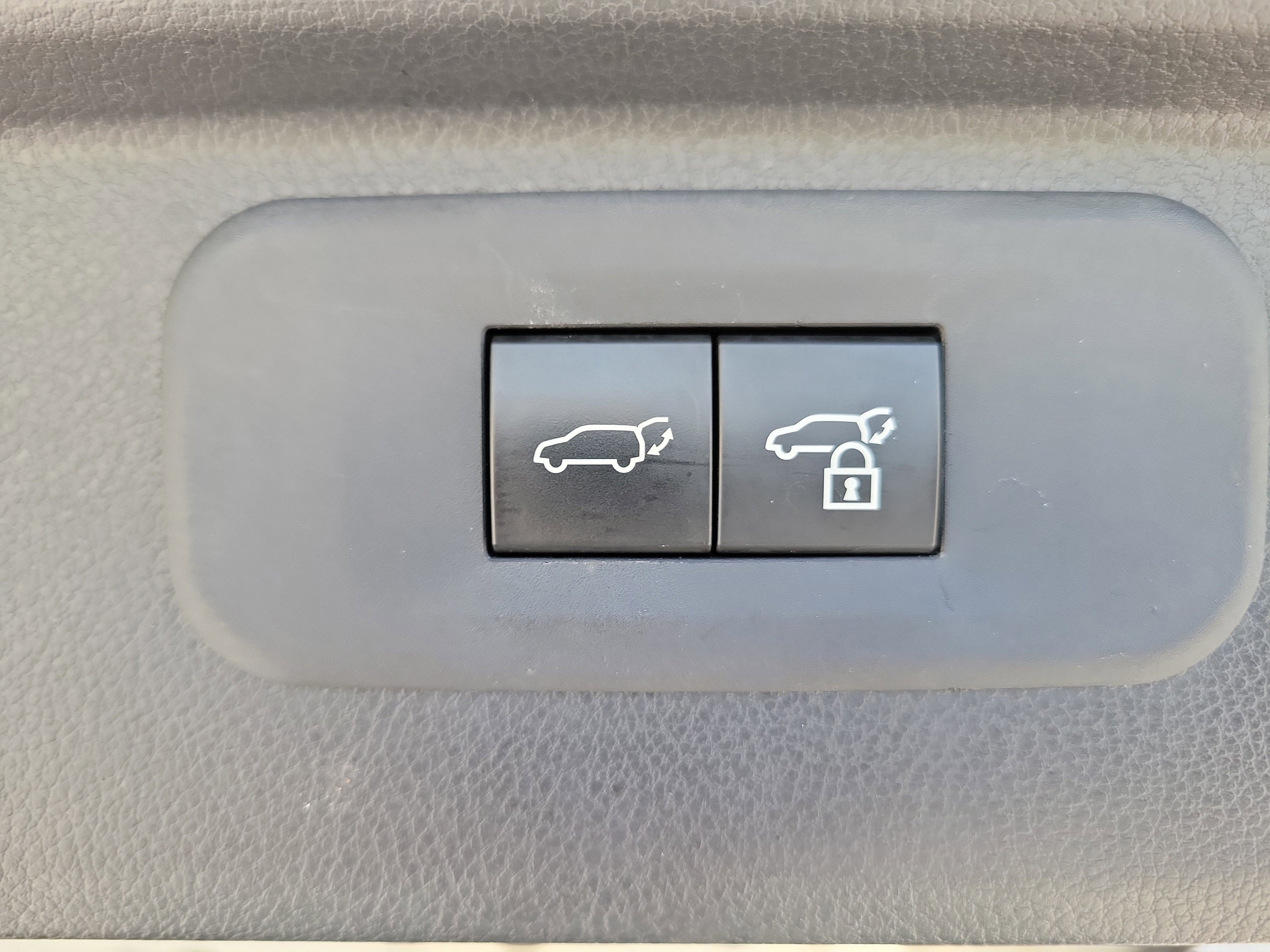 Used 2024 Toyota Grand Highlander Limited FWD image 11