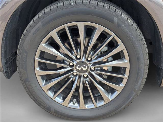 Used 2023 INFINITI QX80 Premium Select w/ Cargo Package image 10