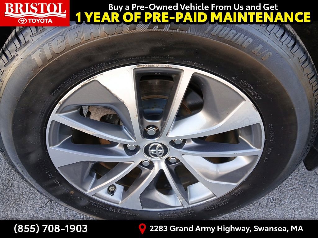 Used 2018 Toyota RAV4 LE image 10