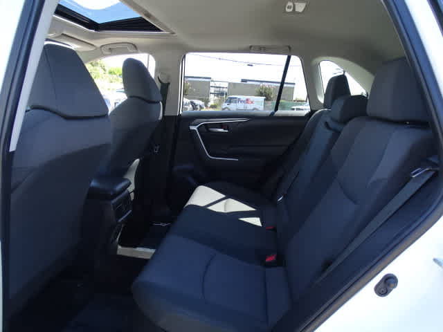 Certified 2019 Toyota RAV4 XLE w/ Convenience Package AWD/4WD image 20