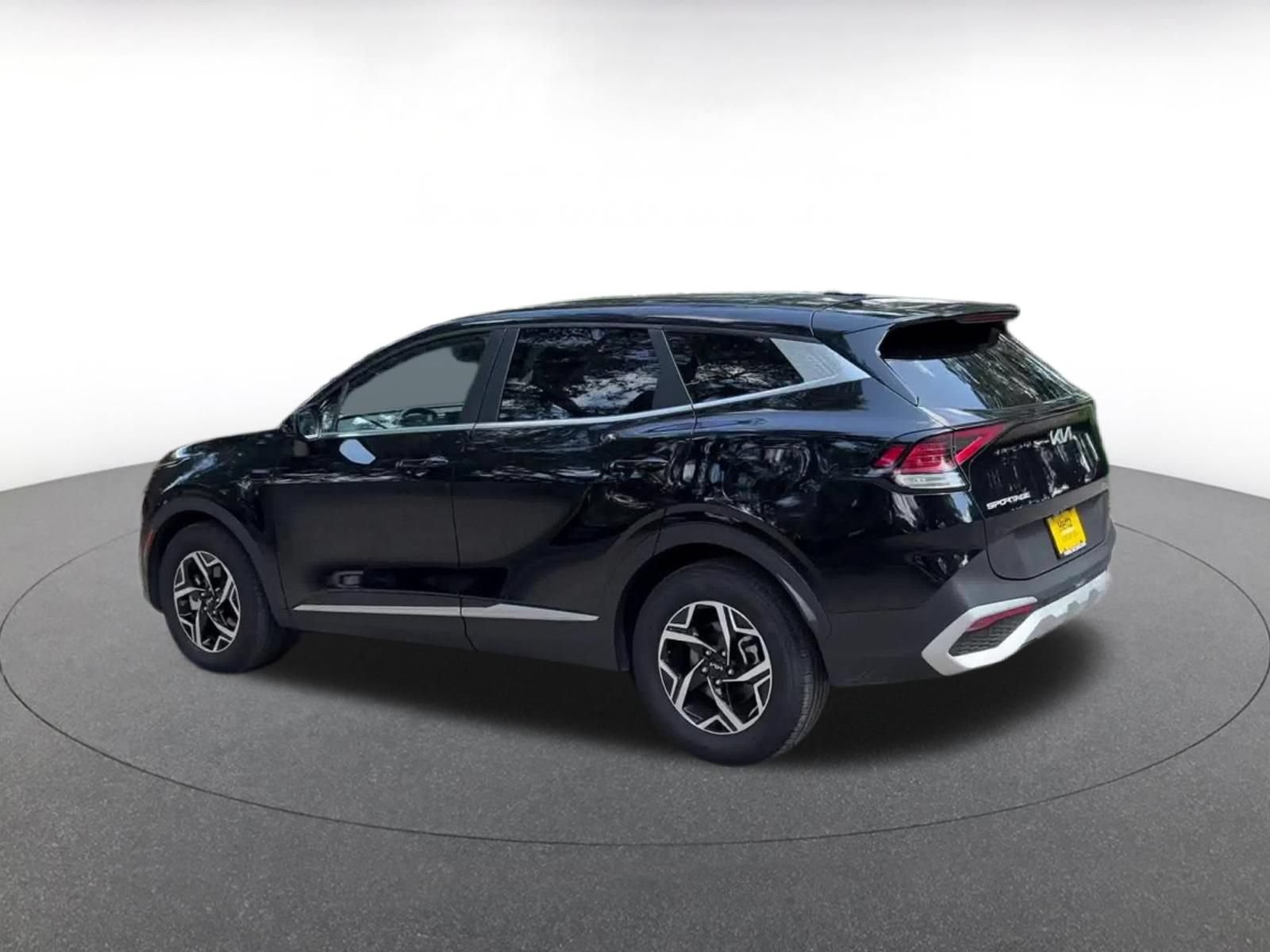 Used 2025 Kia Sportage LX FWD image 10