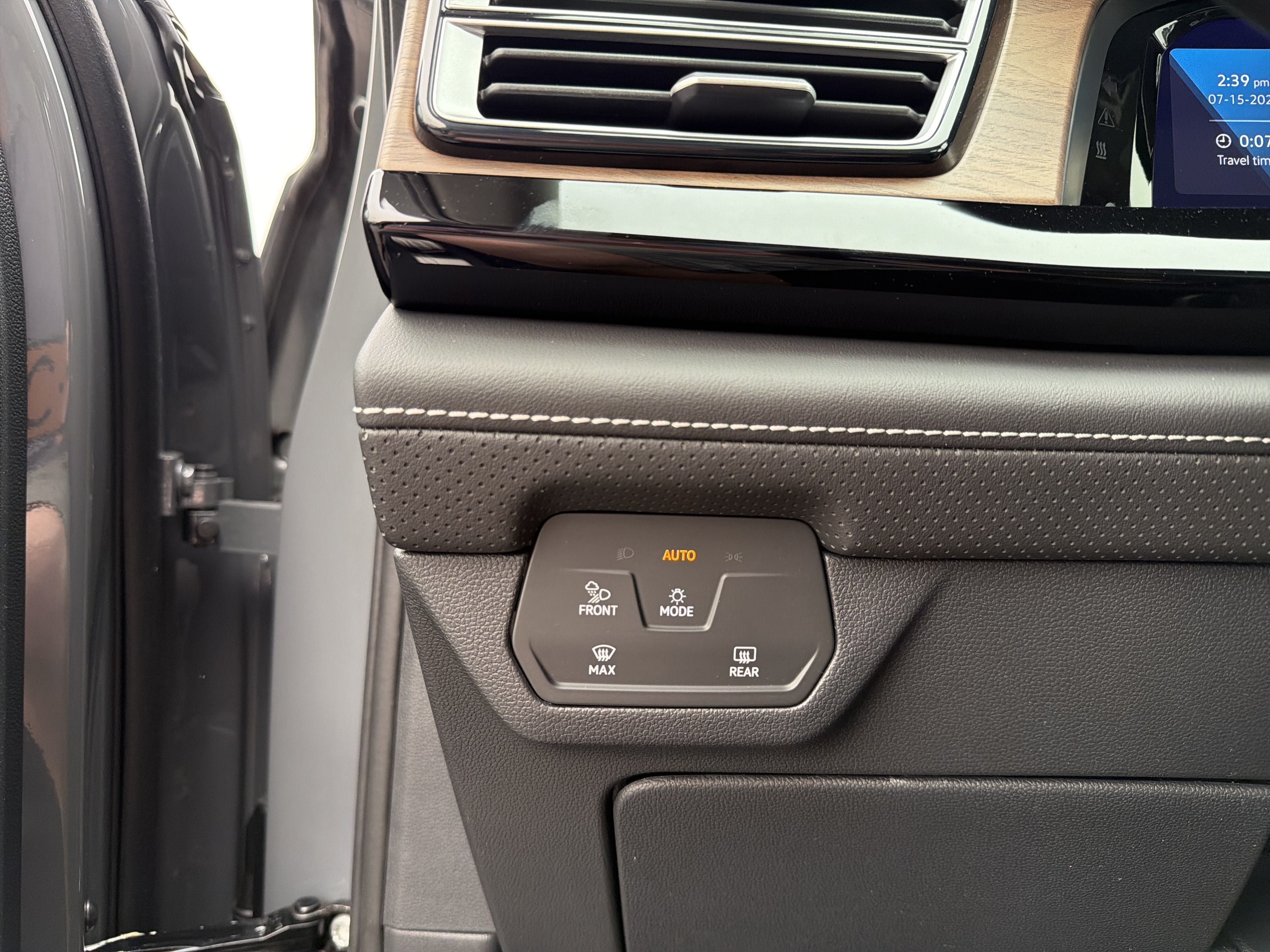 New 2026 Volkswagen Atlas SE AWD/4WD image 16