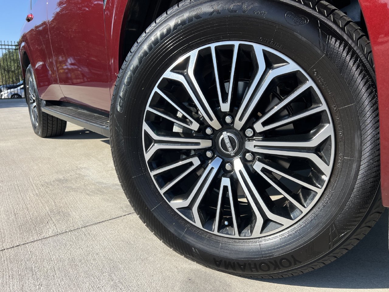 Used 2026 Nissan Armada Platinum RWD image 6