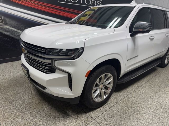 Used 2023 Chevrolet Suburban Premier image 3