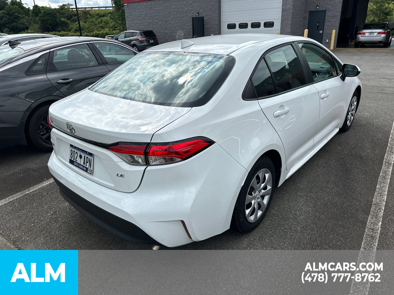 Used 2024 Toyota Corolla LE FWD image 11