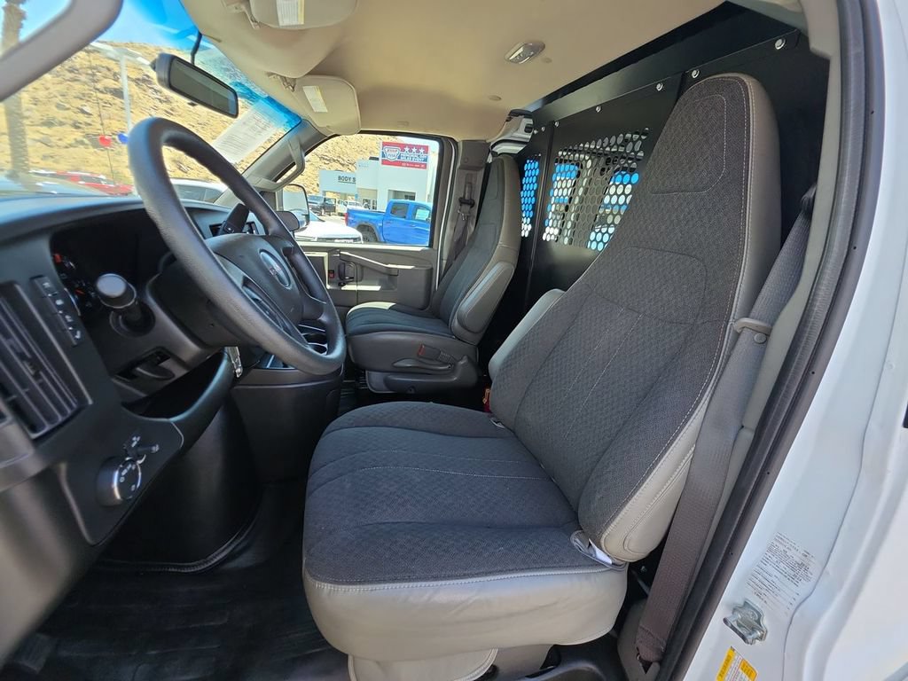 Used 2024 GMC Savana 2500 w/ Driver Convenience Package RWD image 18