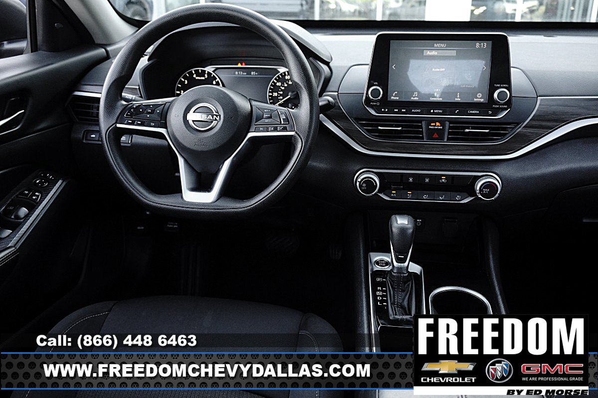 Used 2024 Nissan Altima 2.5 SV FWD image 13