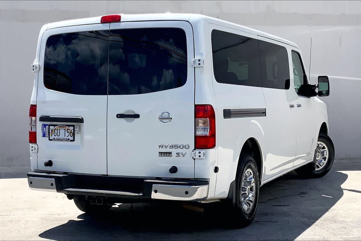 Used 2016 Nissan NV 3500 SV RWD image 22