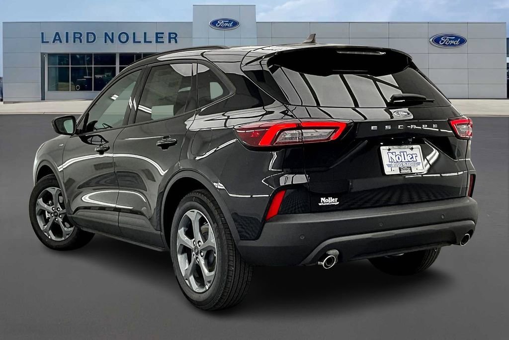 New 2025 Ford Escape ST-Line w/ Tech Pack #1 FWD image 3