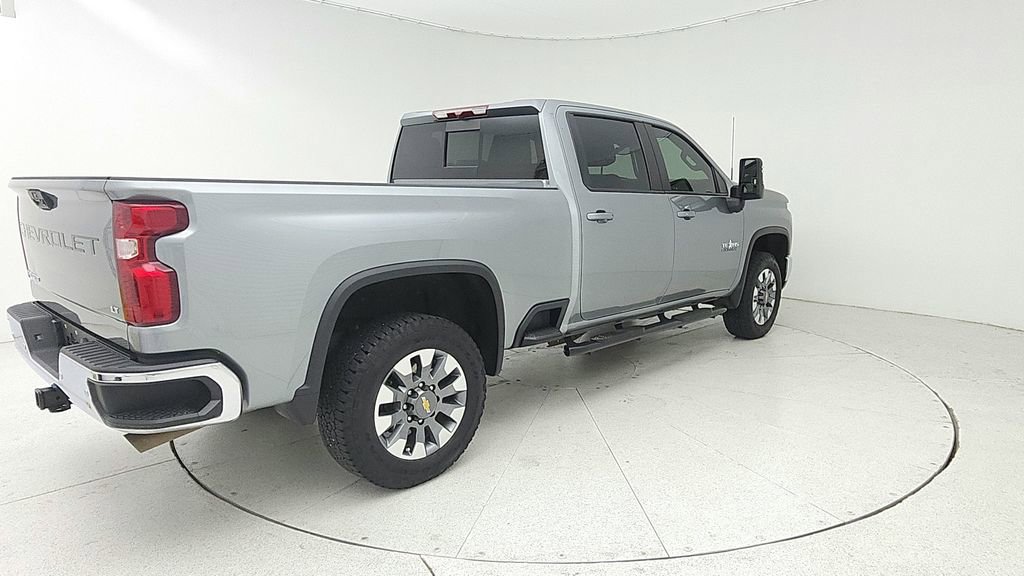 Used 2024 Chevrolet Silverado 2500 LT w/ Texas Edition AWD/4WD image 6