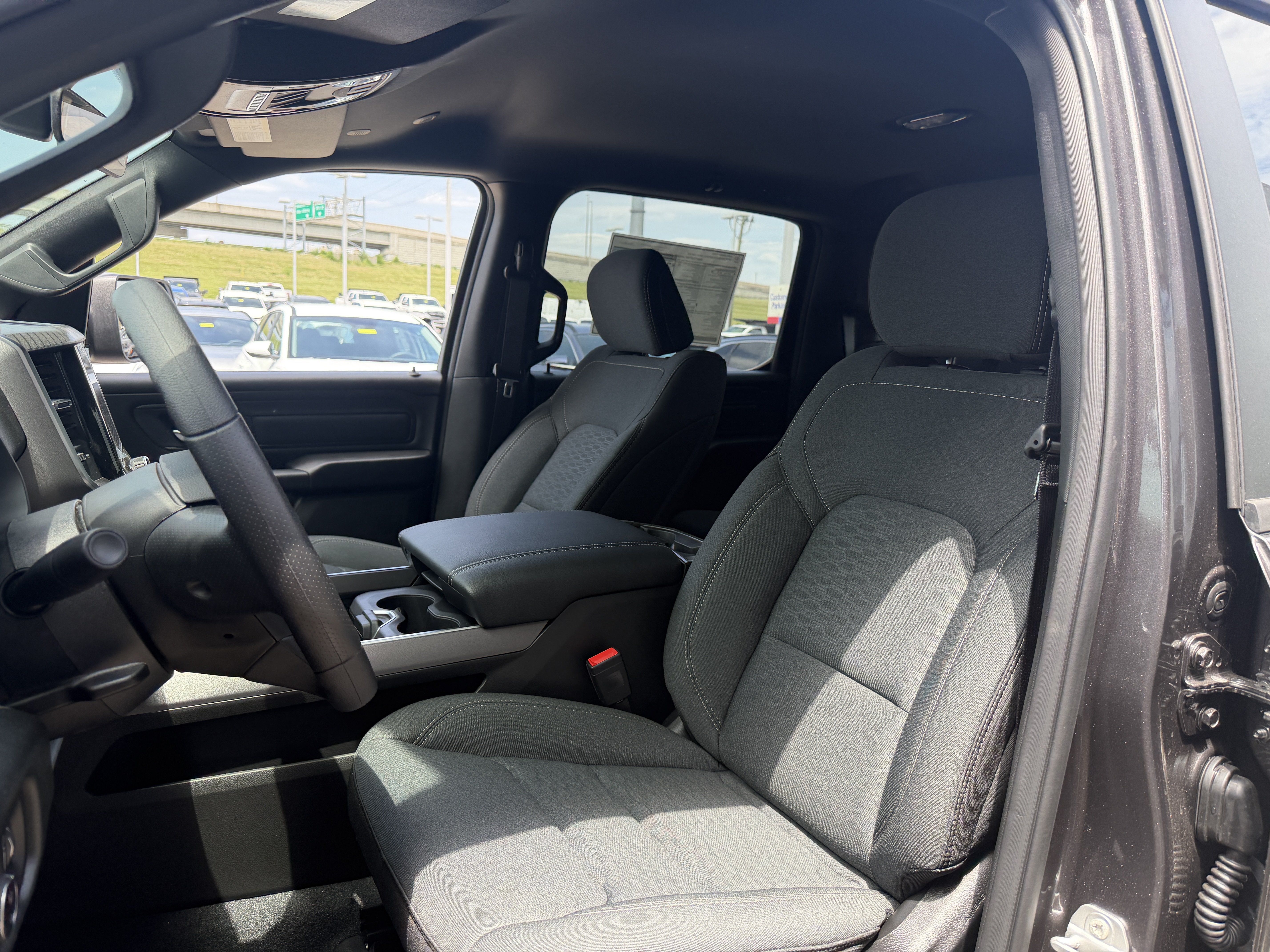 New 2026 RAM 1500 Express AWD/4WD image 30