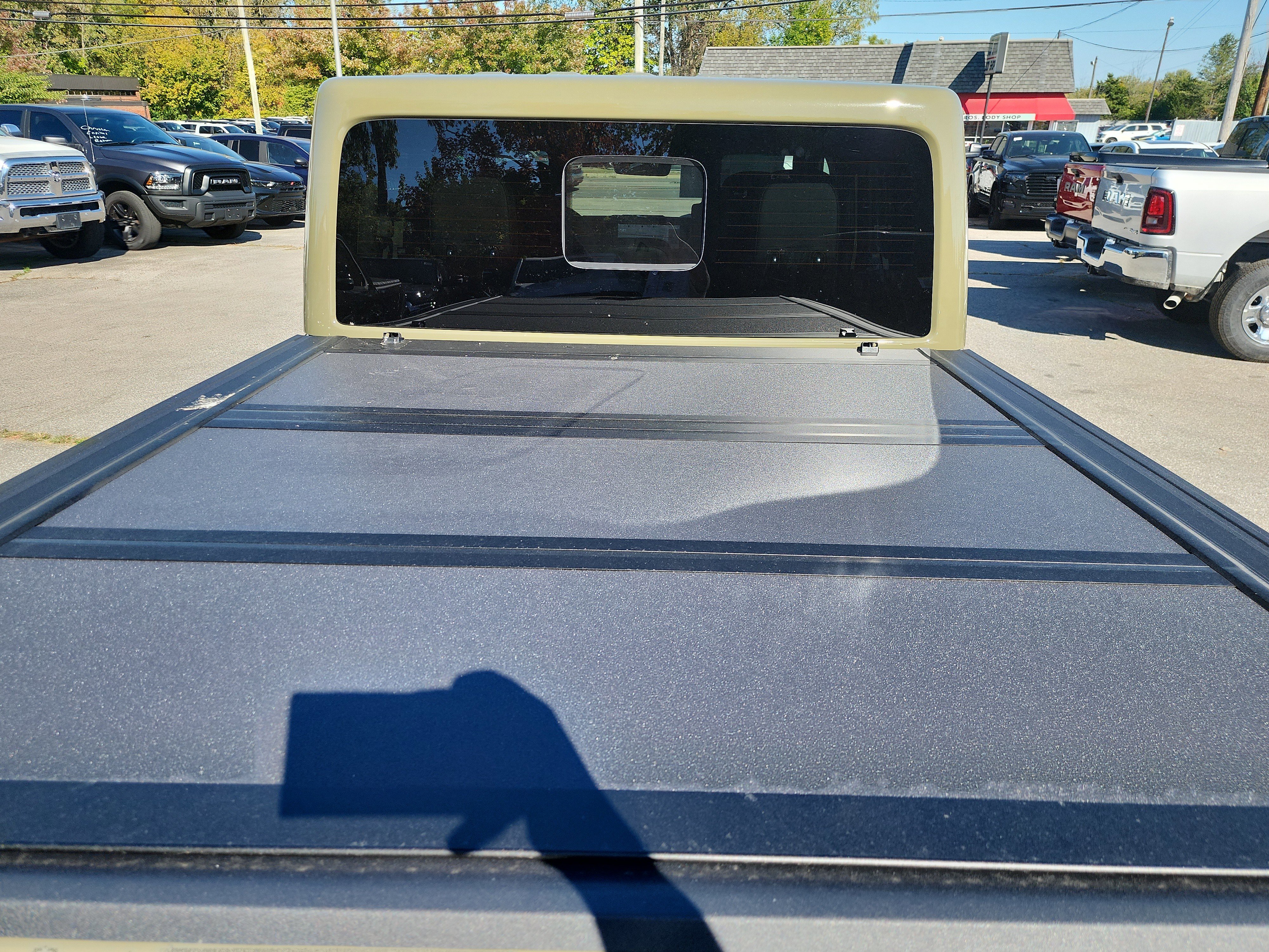 New 2025 Jeep Gladiator Rubicon image 31