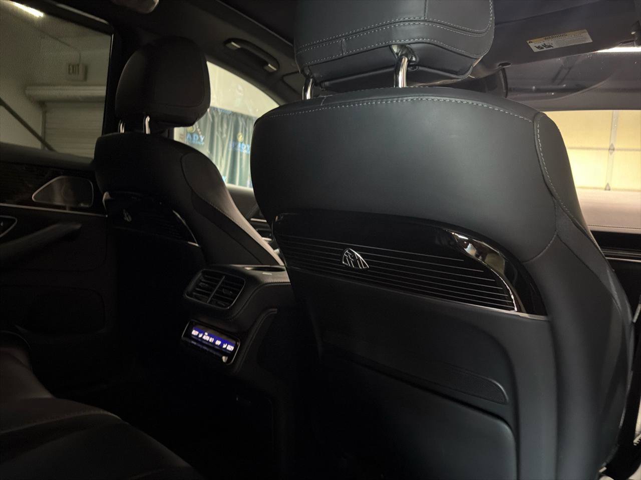 Used 2023 Mercedes-Benz Maybach GLS 600 4MATIC image 35