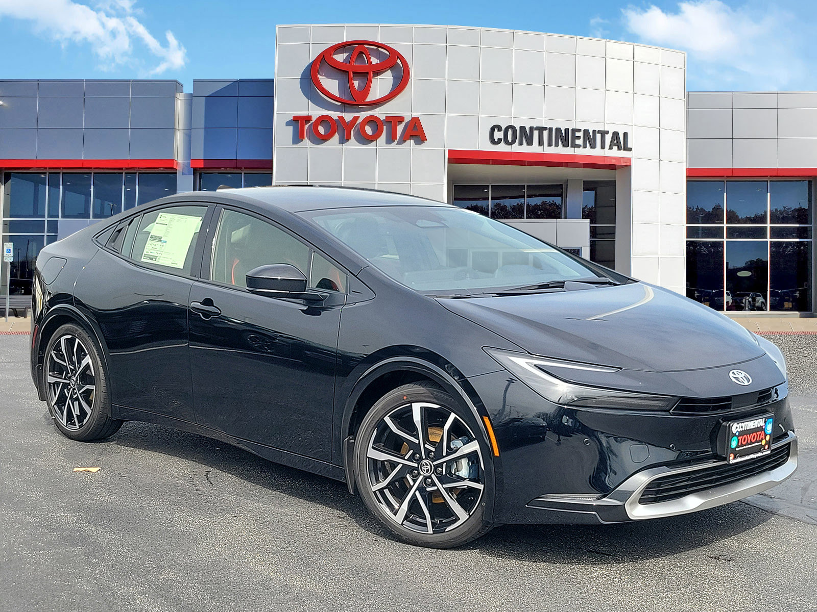 New 2026 Toyota Prius Plug-In Hybrid image 2