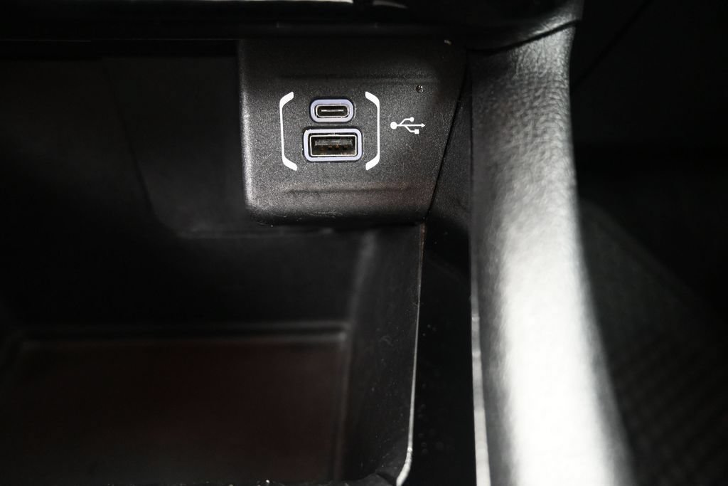Used 2024 Jeep Compass Trailhawk AWD/4WD image 9