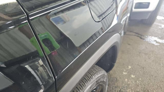 Used 2023 Jeep Grand Cherokee L Laredo RWD image 16