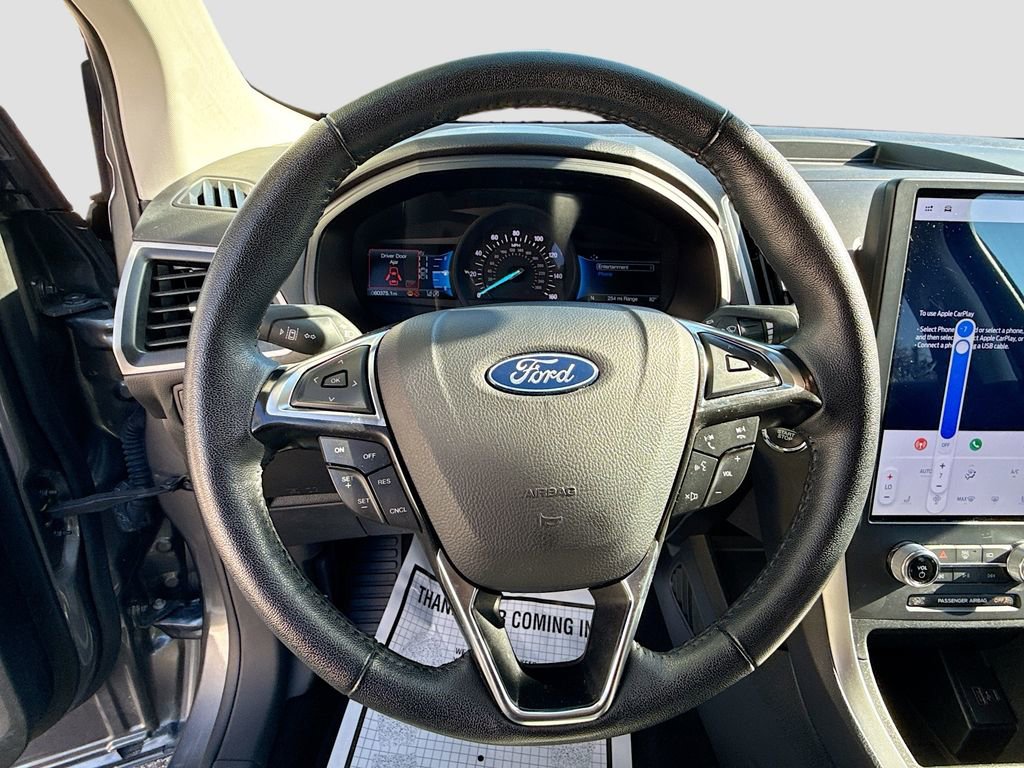 Used 2024 Ford Edge SEL AWD/4WD image 12