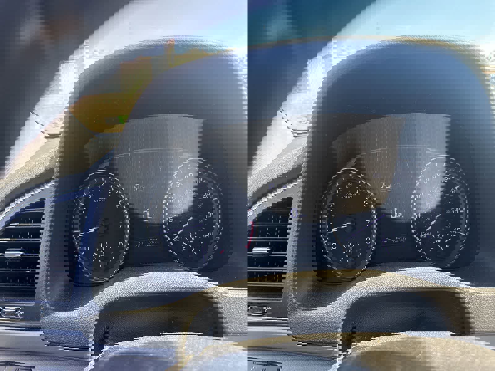 Used 2017 Hyundai Elantra Limited image 20