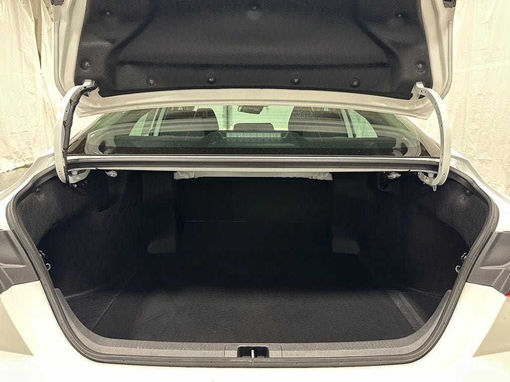 Used 2026 Toyota Camry LE FWD image 49