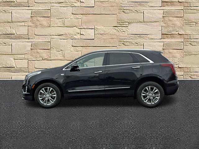 Used 2022 Cadillac XT5 Premium Luxury AWD/4WD image 2