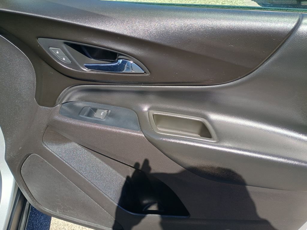 Used 2019 Chevrolet Equinox LT image 16