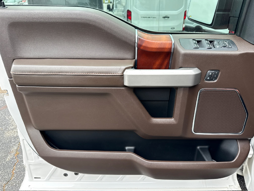 Used 2019 Ford F150 King Ranch w/ Equipment Group 601A Luxury AWD/4WD image 10