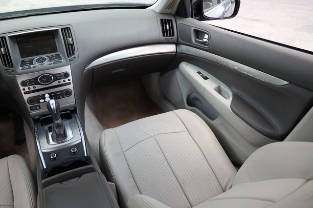 Used 2012 INFINITI G25 Journey RWD image 25