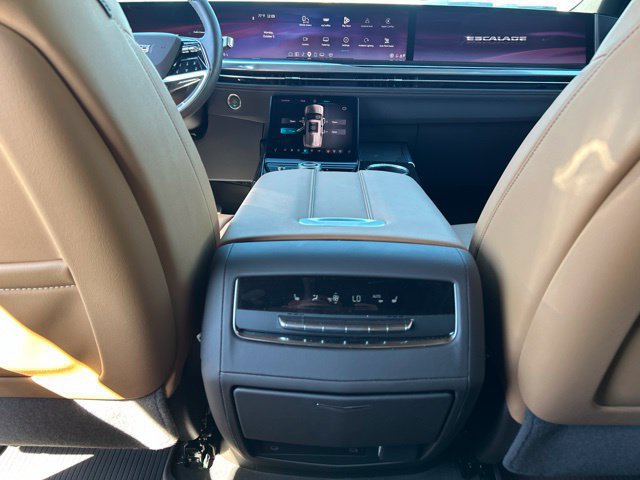 Used 2026 Cadillac Escalade Luxury w/ Touring Package AWD/4WD image 24