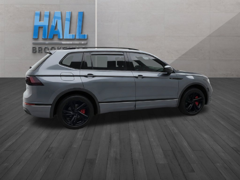 Used 2024 Volkswagen Tiguan SE R-Line AWD/4WD image 7