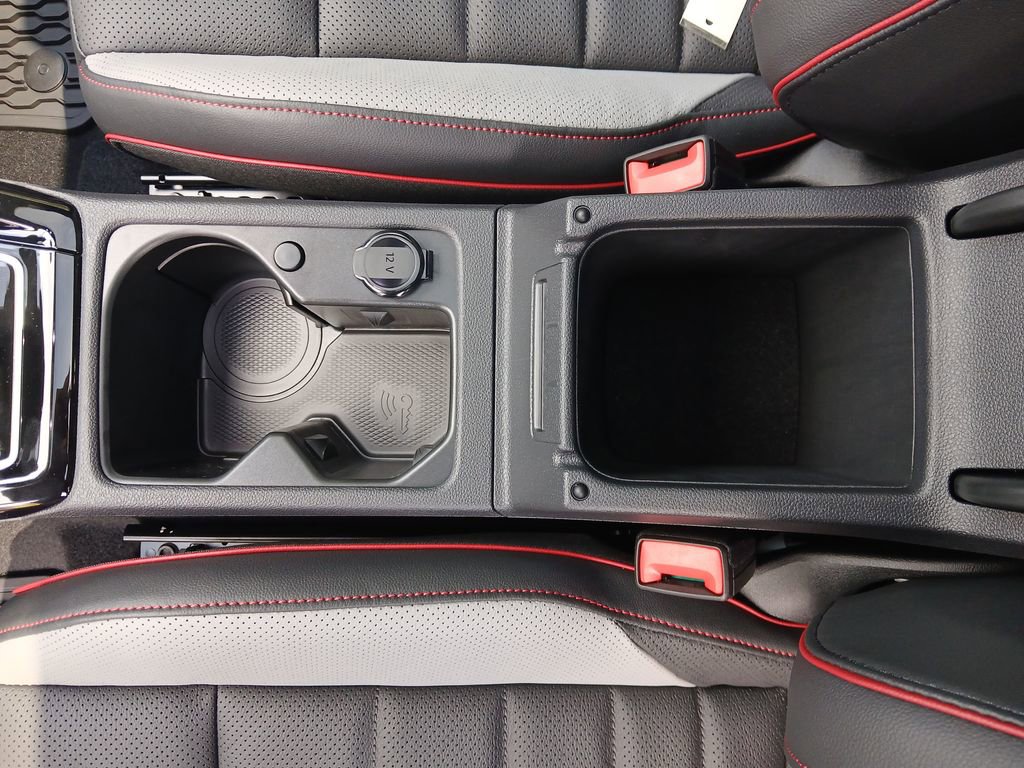 New 2025 Volkswagen GTI SE image 26