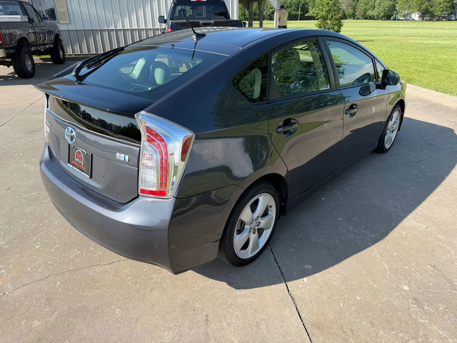Used 2013 Toyota Prius Five FWD image 3