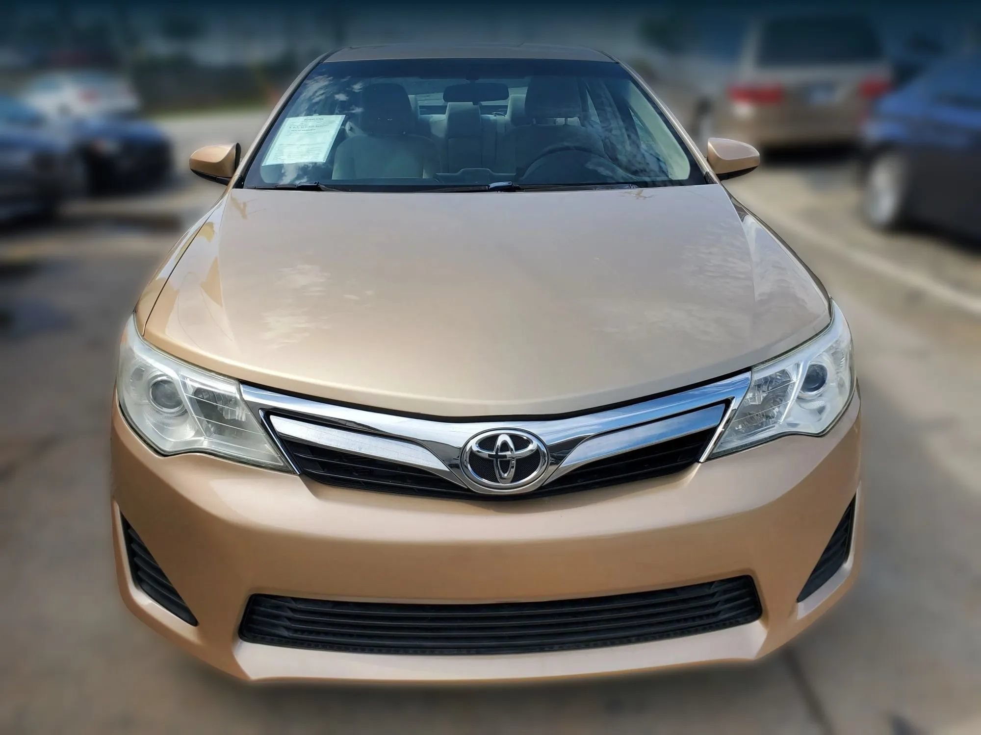 Used 2012 Toyota Camry LE FWD image 14