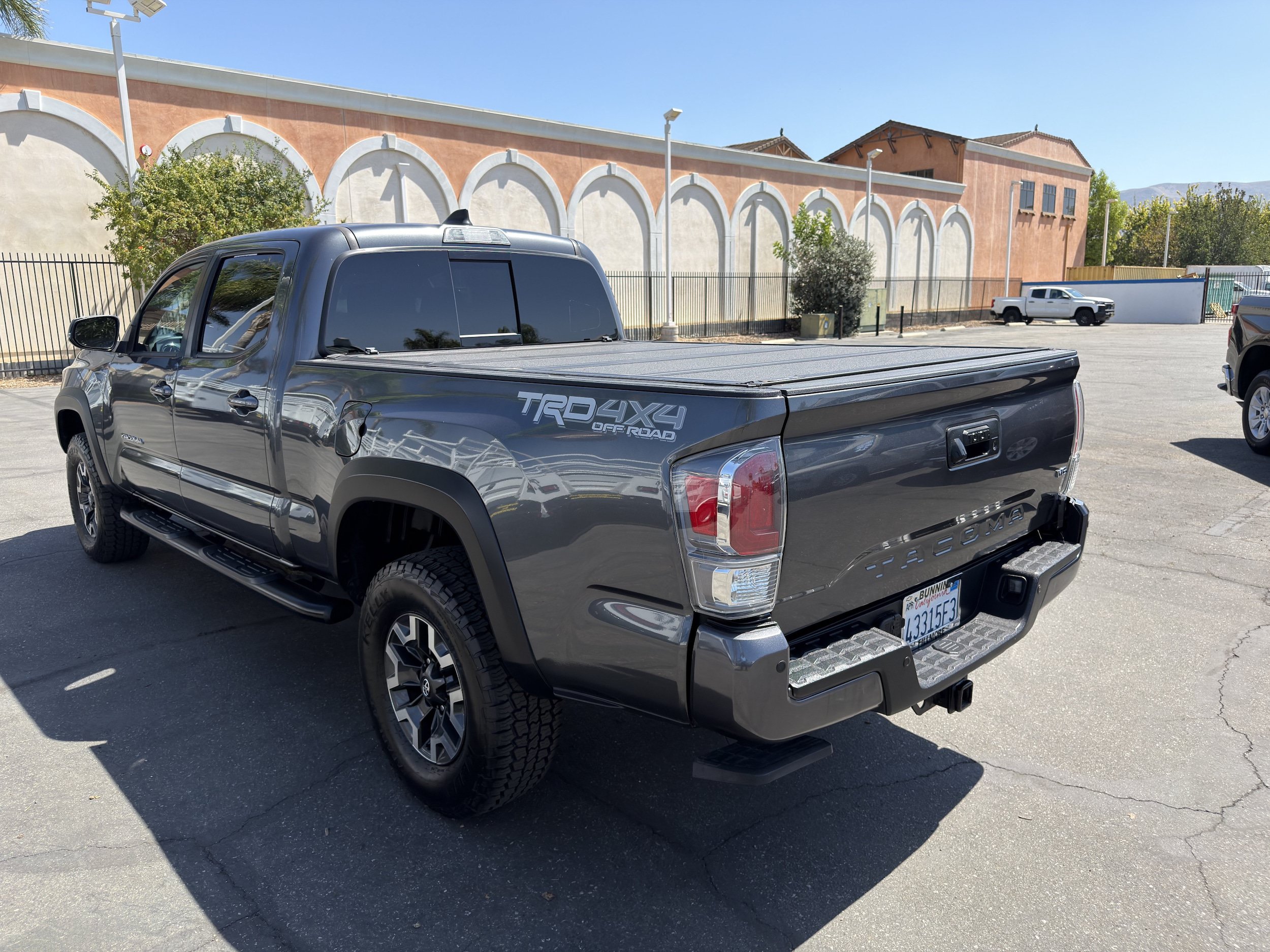 Used 2021 Toyota Tacoma TRD Off-Road w/ Technology Package AWD/4WD image 6