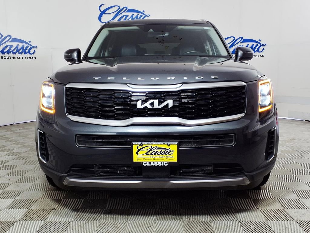 Used 2022 Kia Telluride EX w/ EX Premium Package FWD image 3