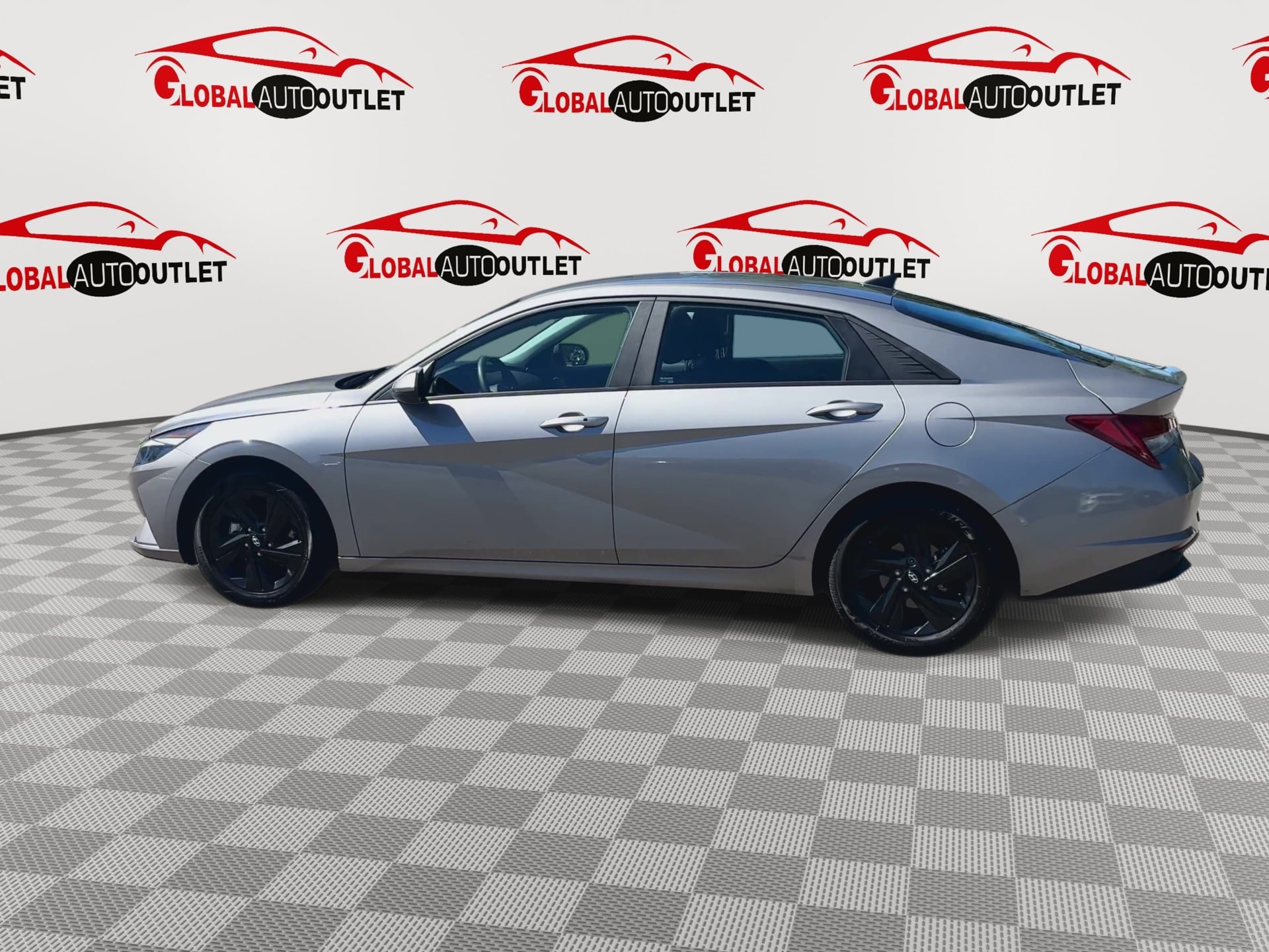 Used 2023 Hyundai Elantra Blue FWD image 5