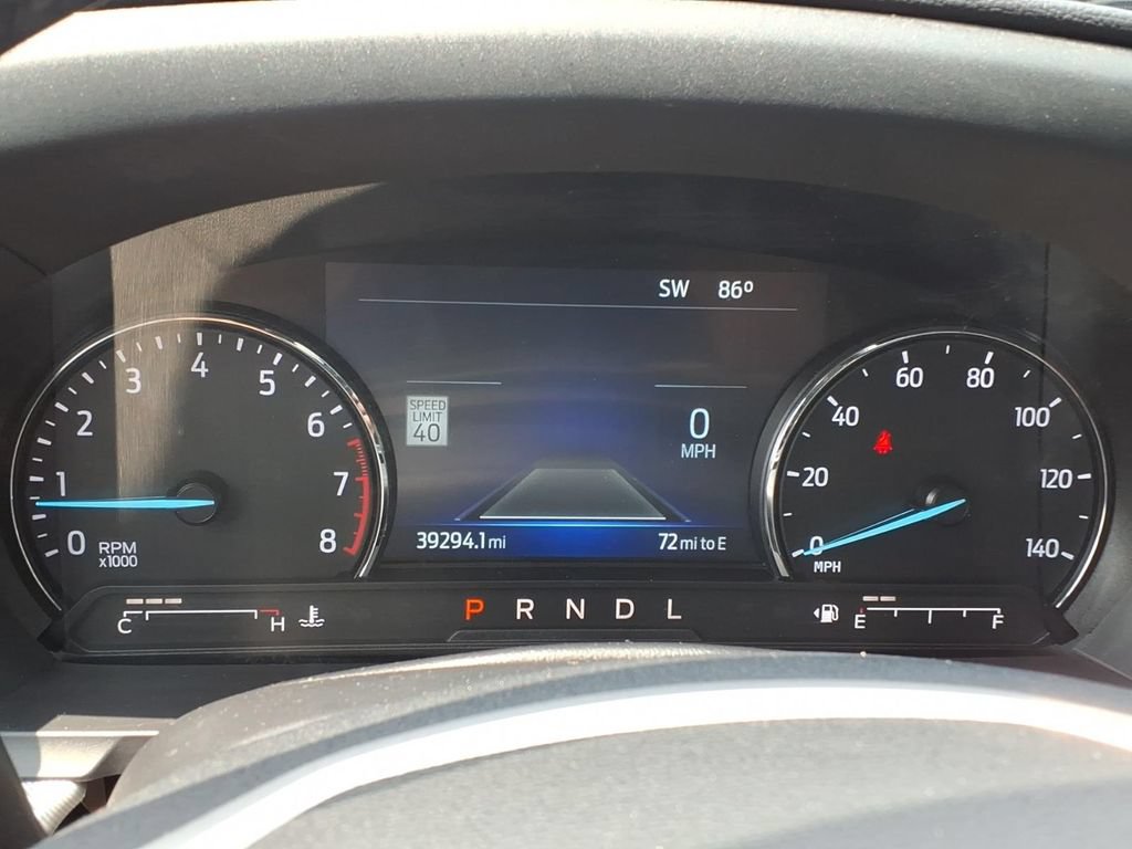 Used 2022 Ford Explorer XLT w/ Equipment Group 202A AWD/4WD image 8