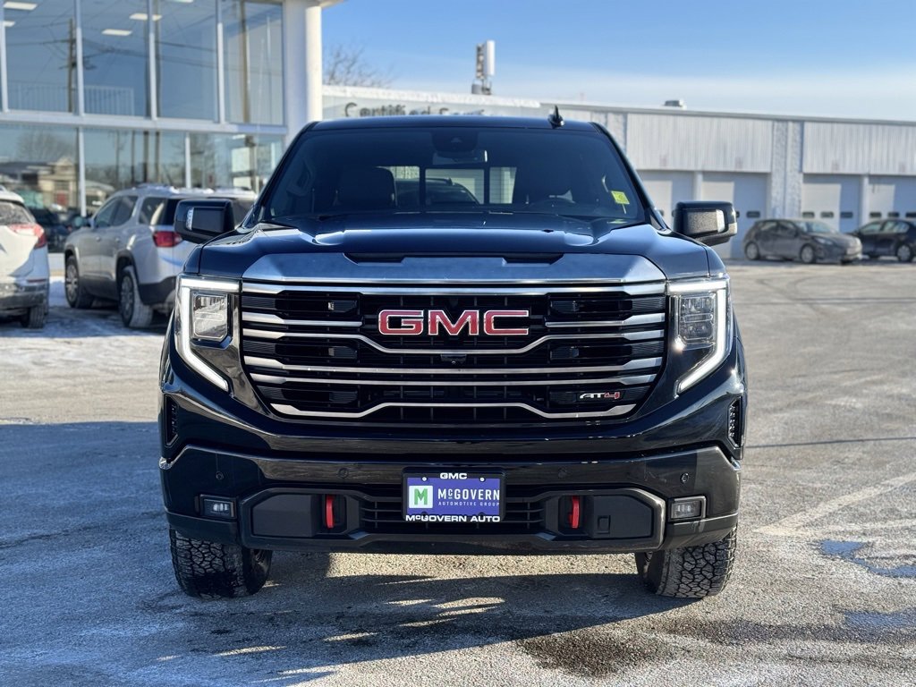 Used 2024 GMC Sierra 1500 AT4 w/ AT4 Premium Package image 9