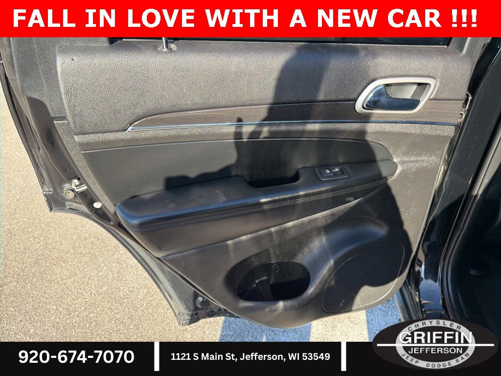 Used 2018 Jeep Grand Cherokee Limited image 22