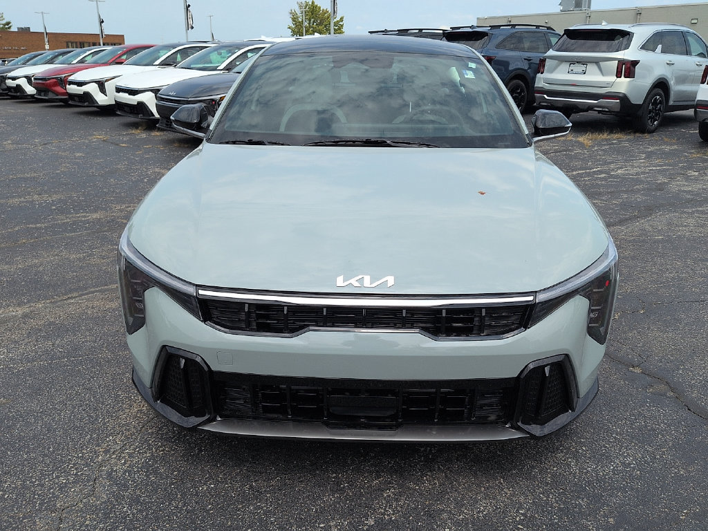 New 2026 Kia K4 EX w/ GT-Line Premium Package FWD image 3