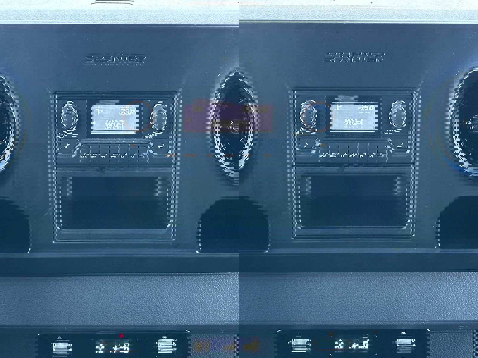 Used 2023 Mercedes-Benz Sprinter 2500 image 28