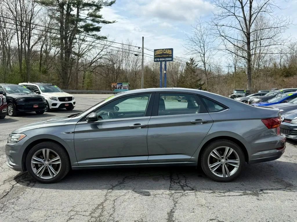 Used 2019 Volkswagen Jetta R-Line image 5