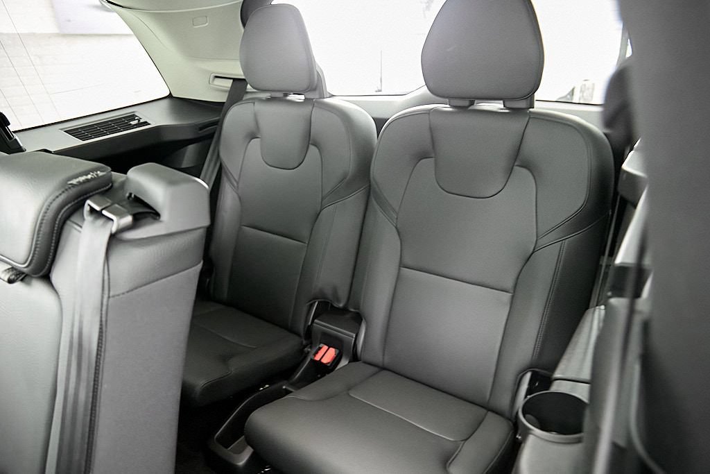 Certified 2023 Volvo XC90 B6 Core w/ Protection Package Premier AWD/4WD image 21