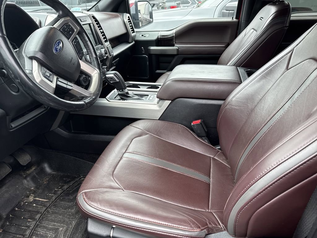 Used 2017 Ford F150 Platinum w/ Equipment Group 701A Luxury image 8