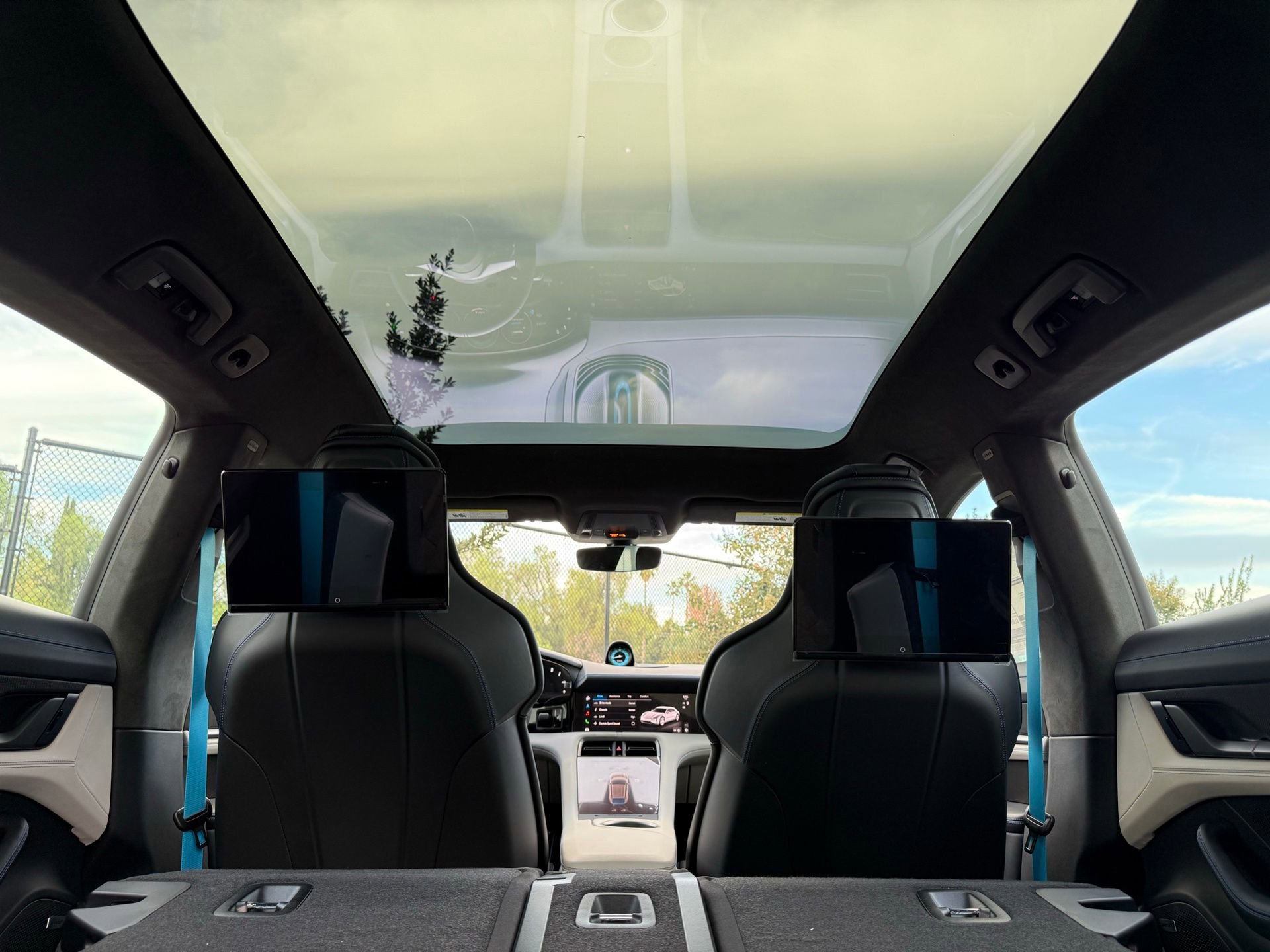 Used 2025 Porsche Taycan Turbo S image 38