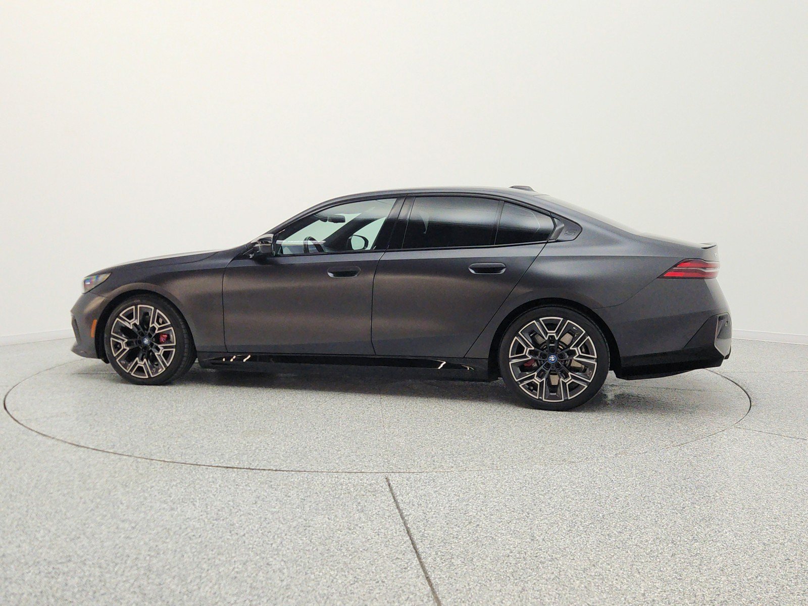 Used 2024 BMW i5 M60 w/ Executive Package AWD/4WD image 8