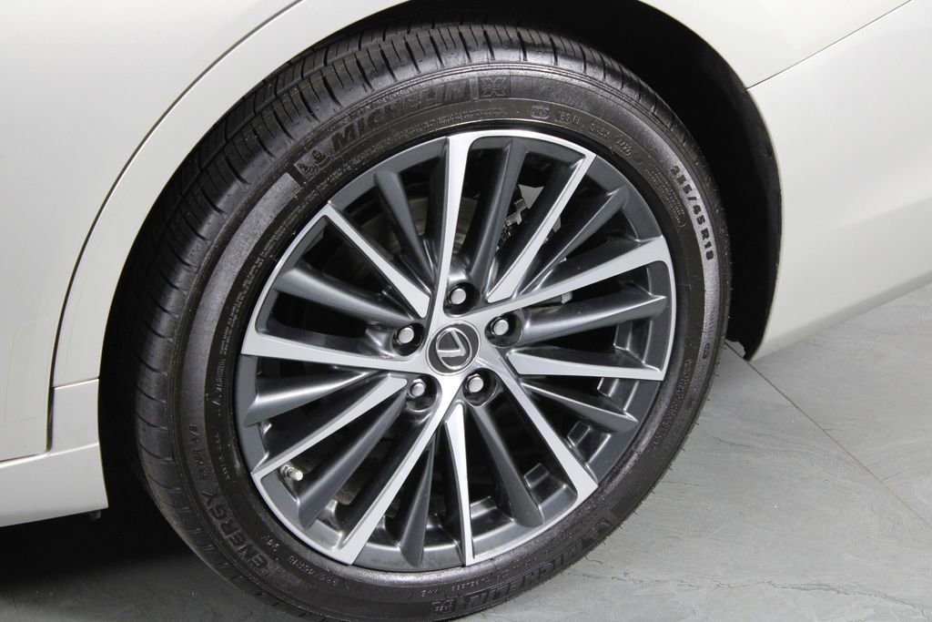 Used 2023 Lexus ES 250 w/ Premium Package image 11